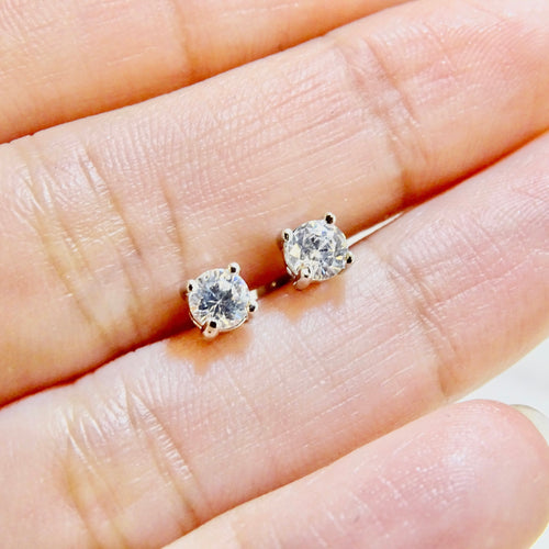 Aretes Rodio Solitario THE GIFT