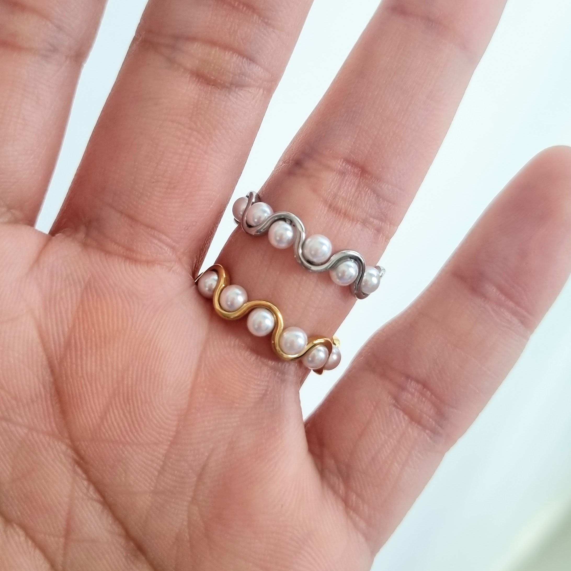 Anillo Acero Inoxidable con Perlas Zigzag