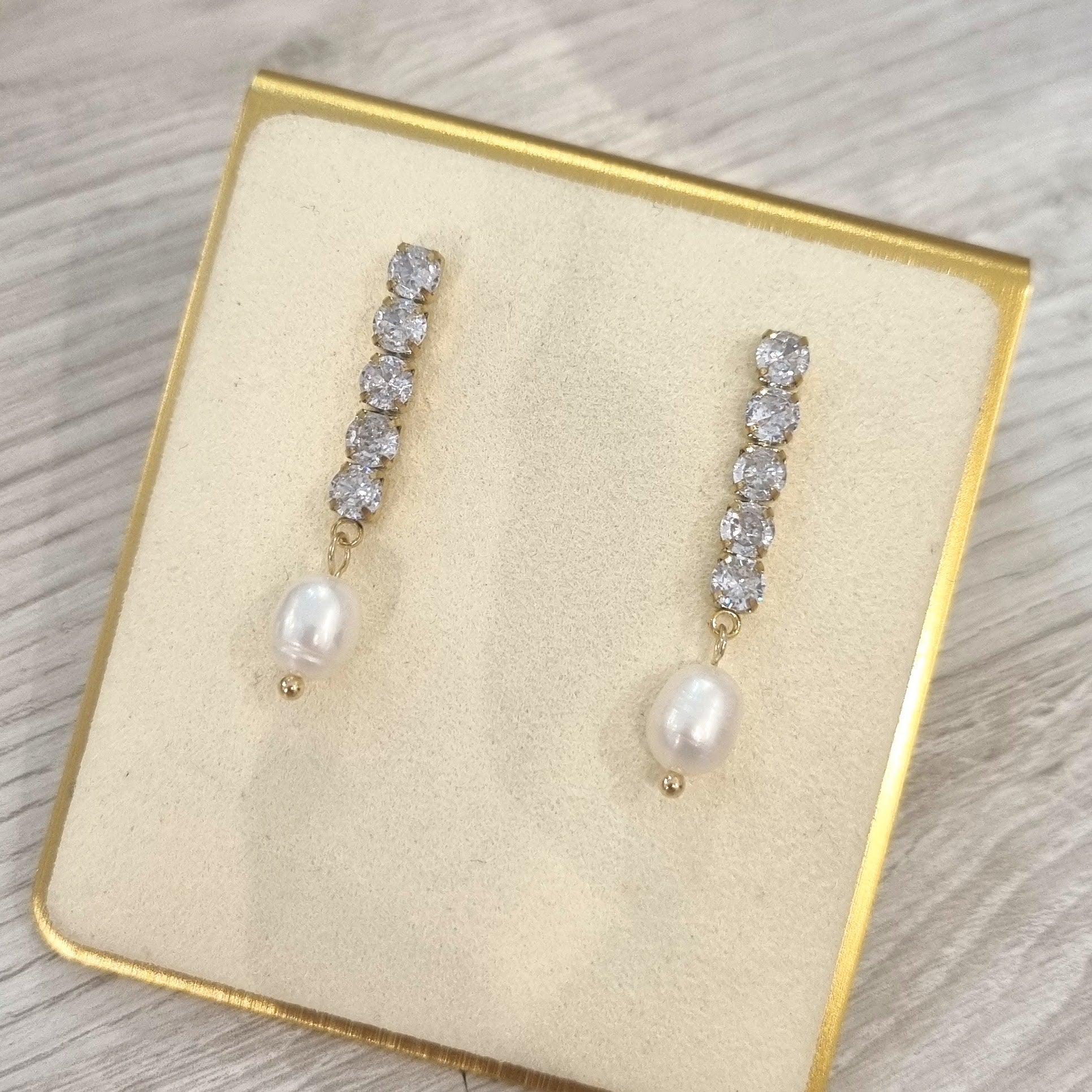 Aretes Acero Inoxidable Cristales y Perla