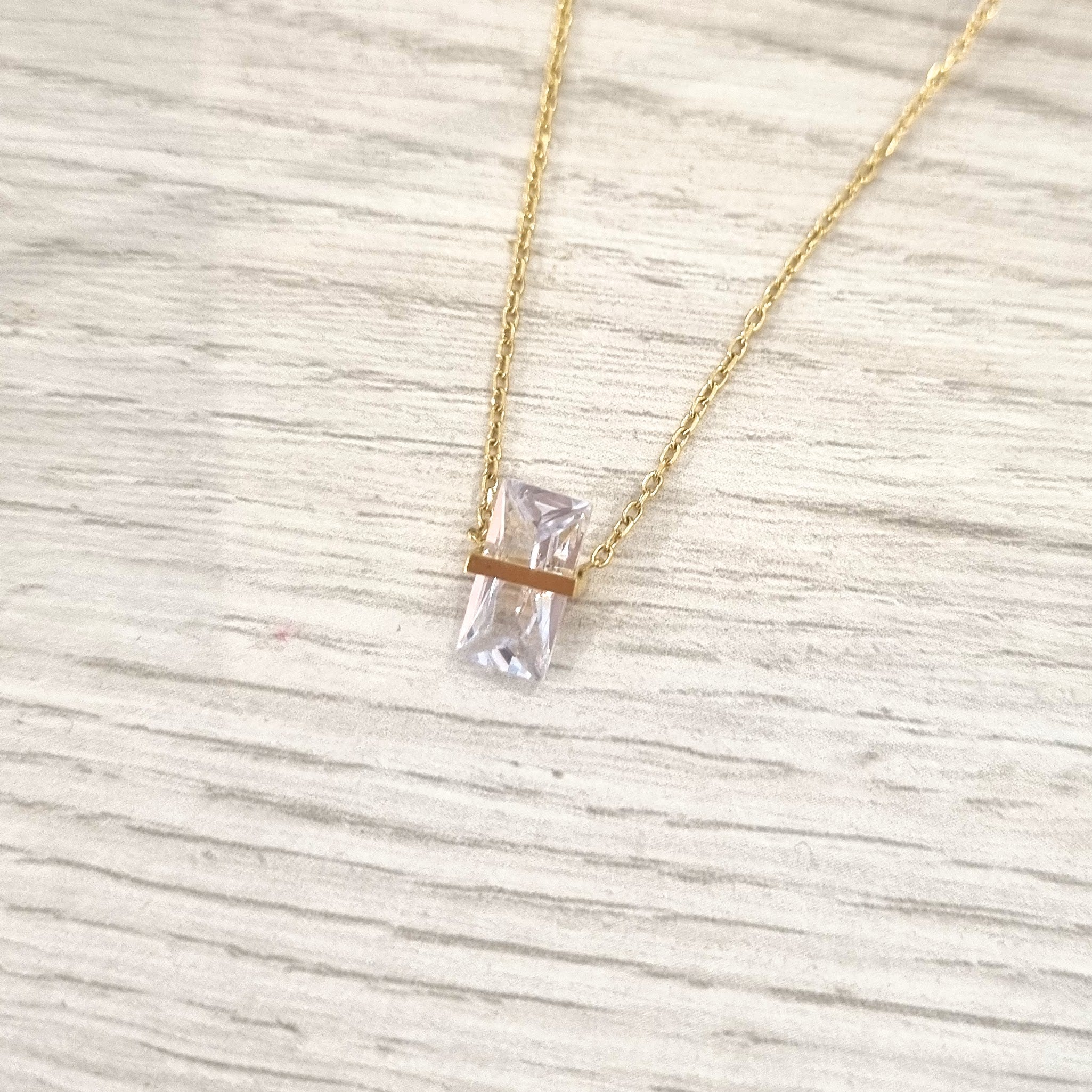 Collar Acero Inoxidable Bagguette Transparente