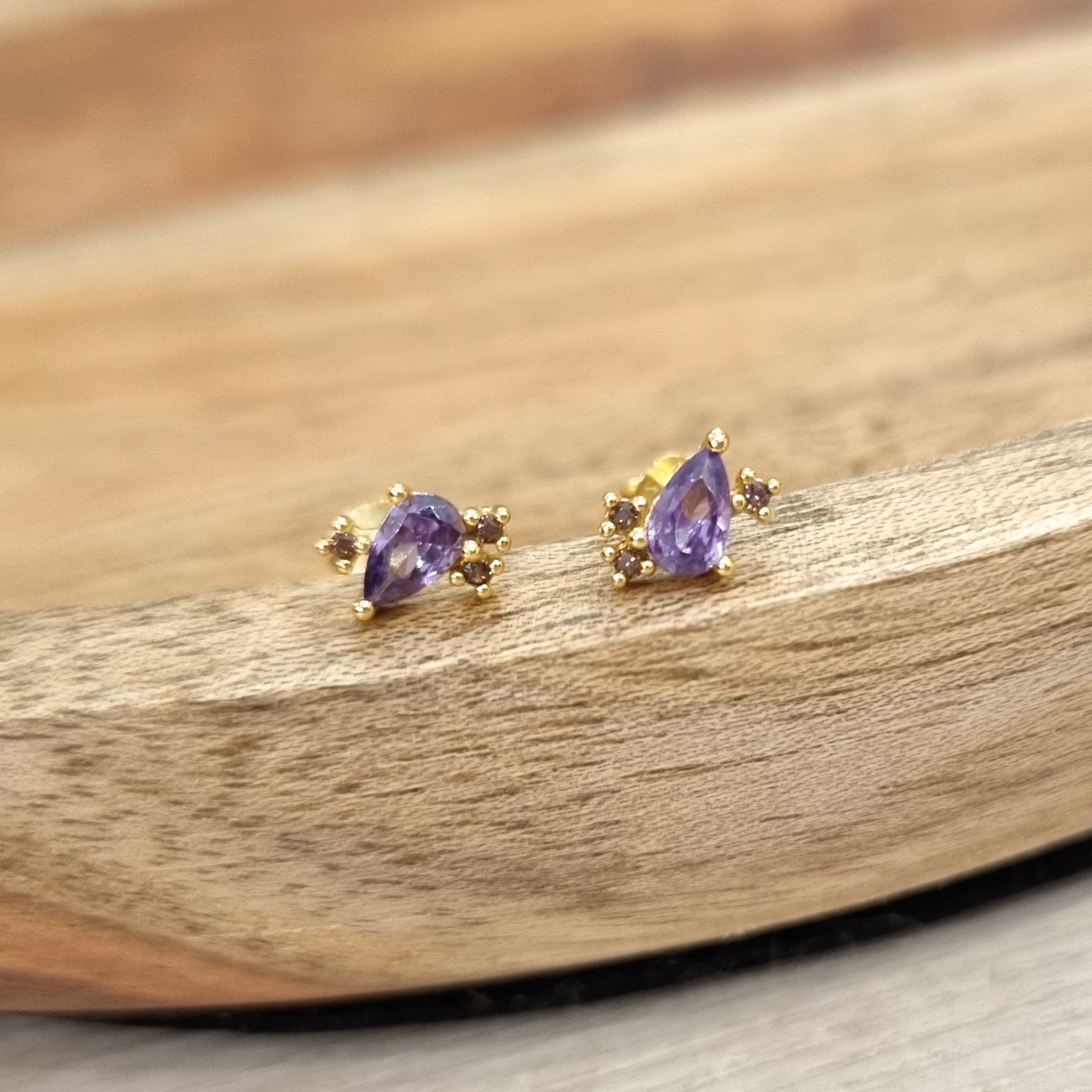 Aretes Plata 925 con Chapa de Oro Morado Gota