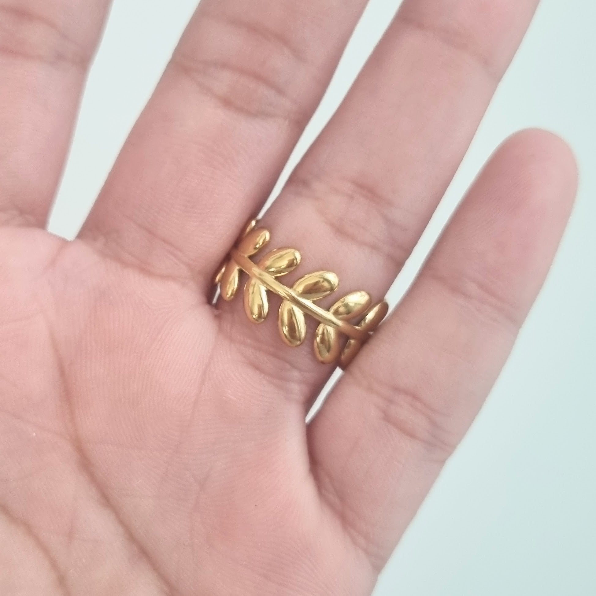 Anillo Acero Inoxidable con Hojas