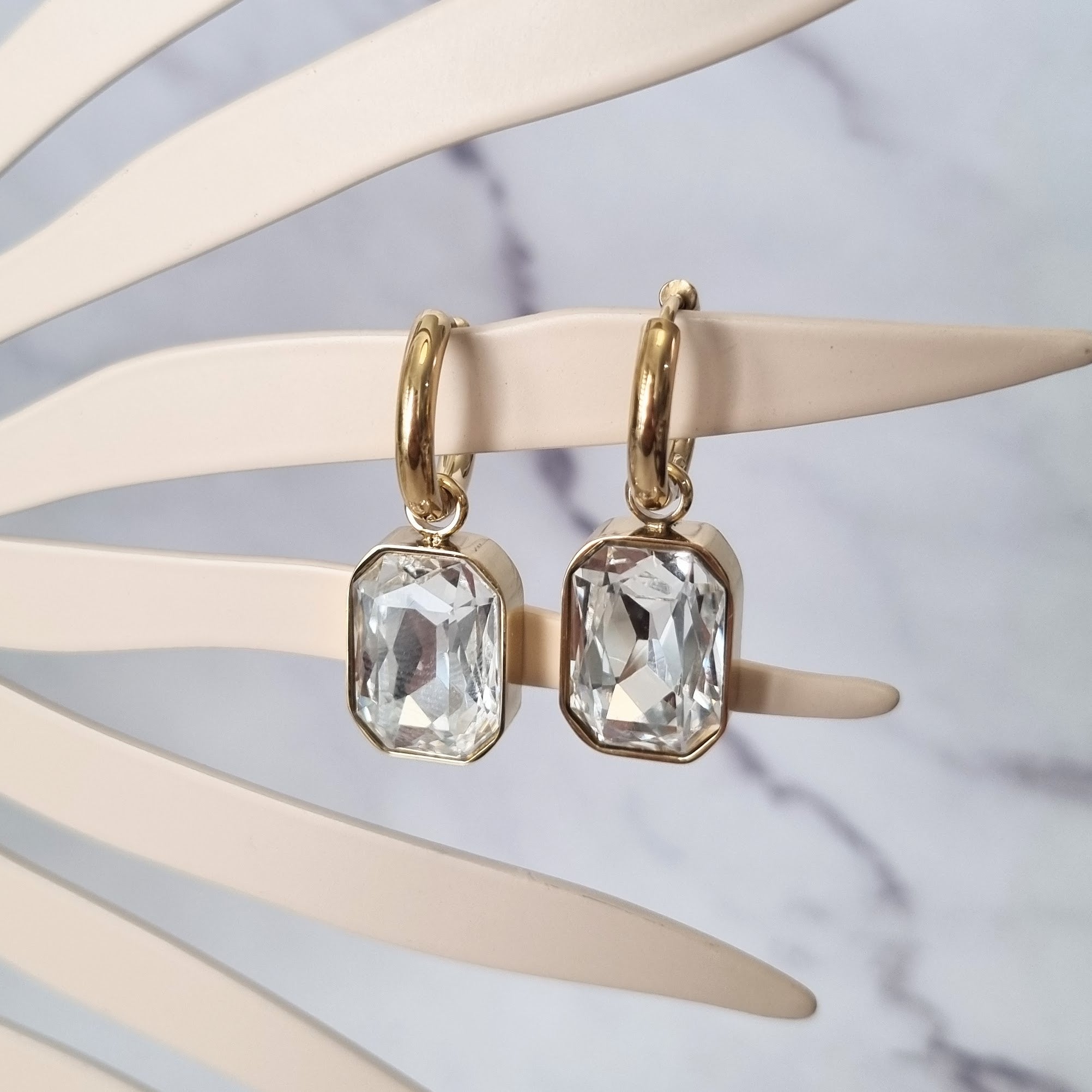 Huggies Acero Inoxidable con Cristal Baguette