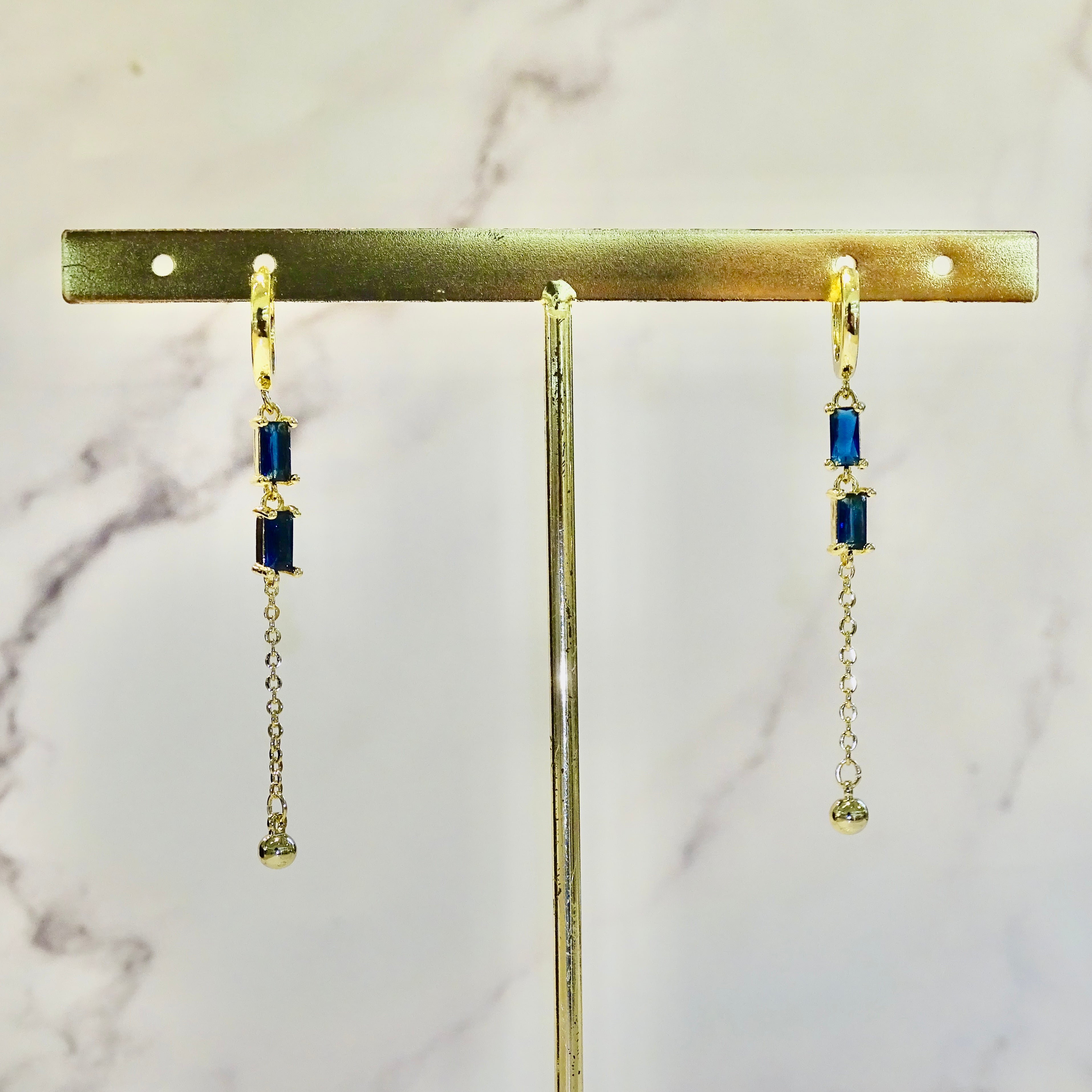 Aretes Plata .925 con Chapa de Oro Piedra Azul Doble con Cadena