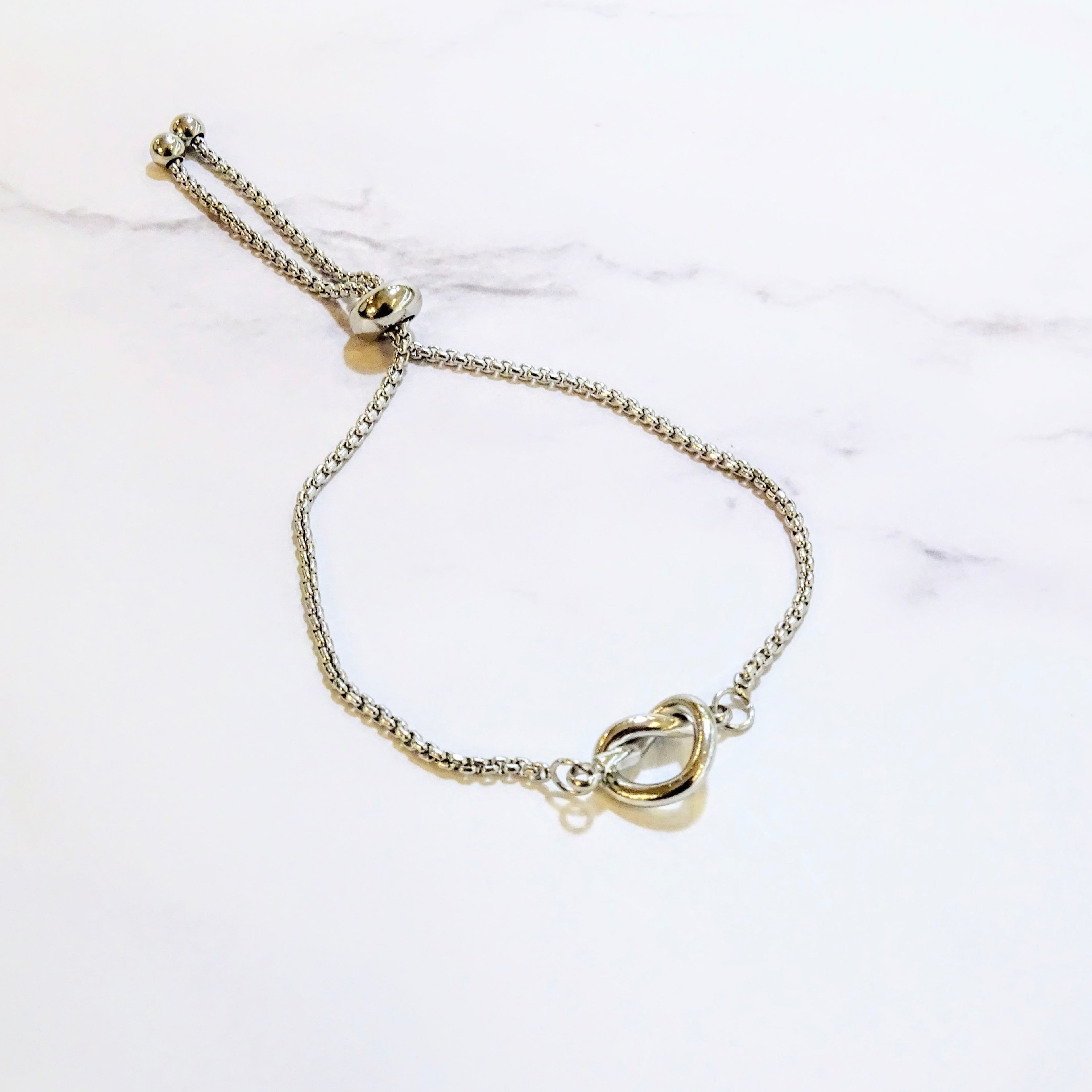 Pulsera Acero Inoxidable Ajustable con Nudo