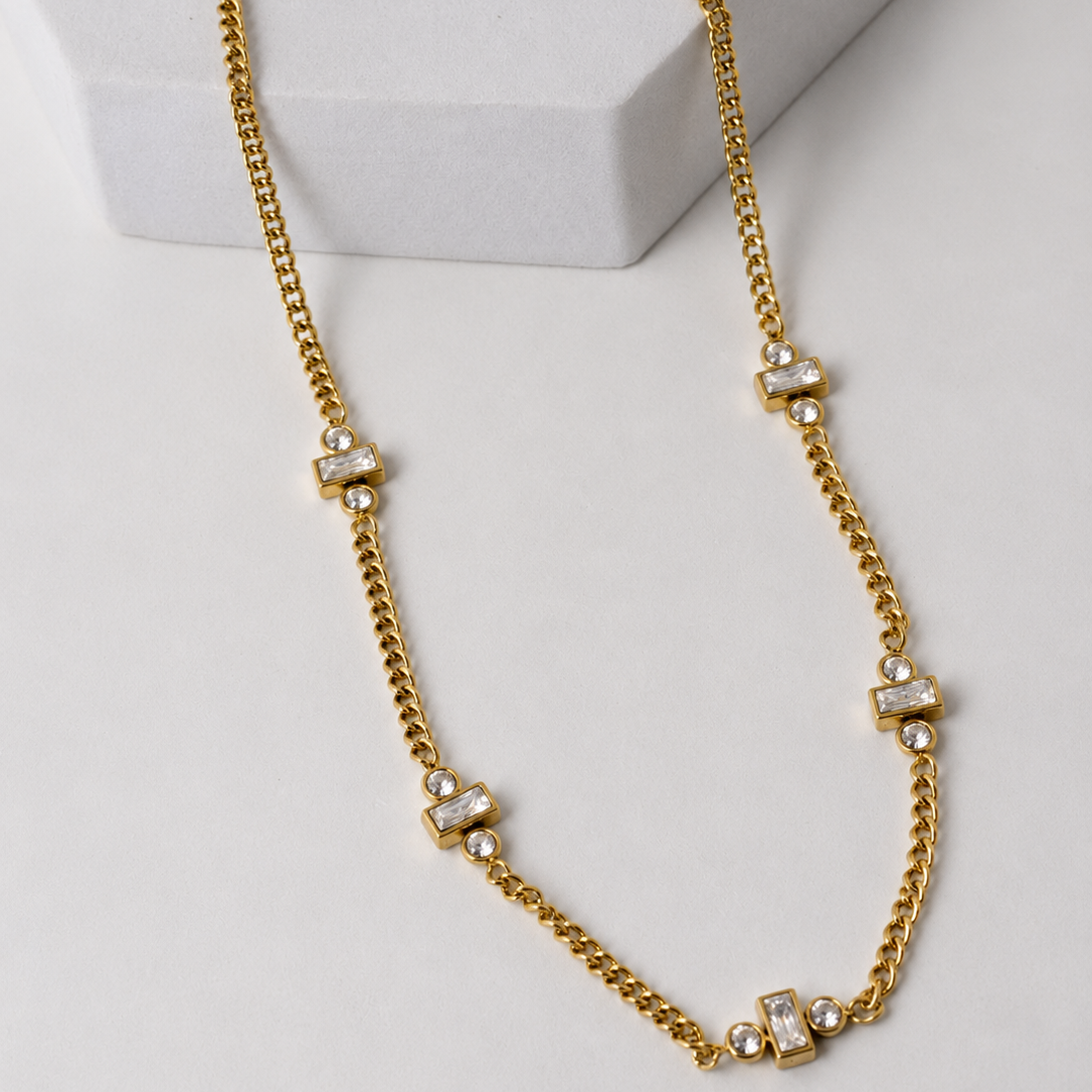 Collar Acero Inoxidable cadena con cirstal rectangular y cristales circuclares