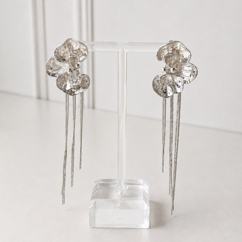 Aretes Acero Inoxidable Flores con textura y 3 cadenas lisas