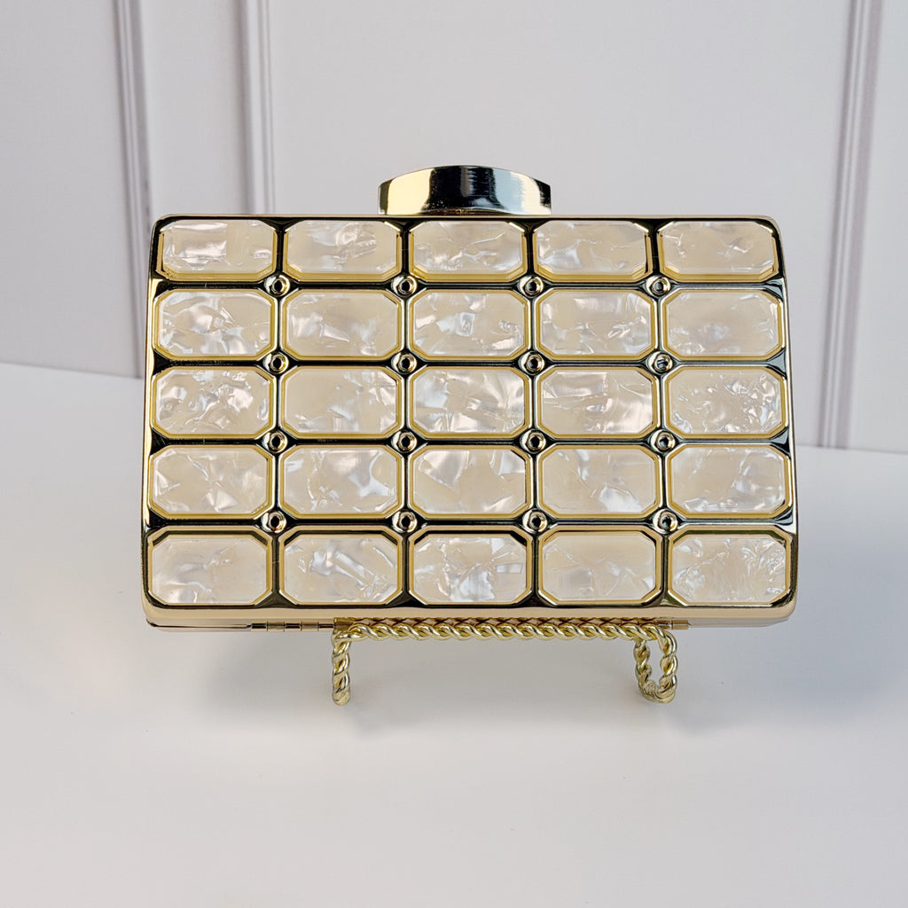 Bolsa Dorada Acrilico Con Cuadros Beige