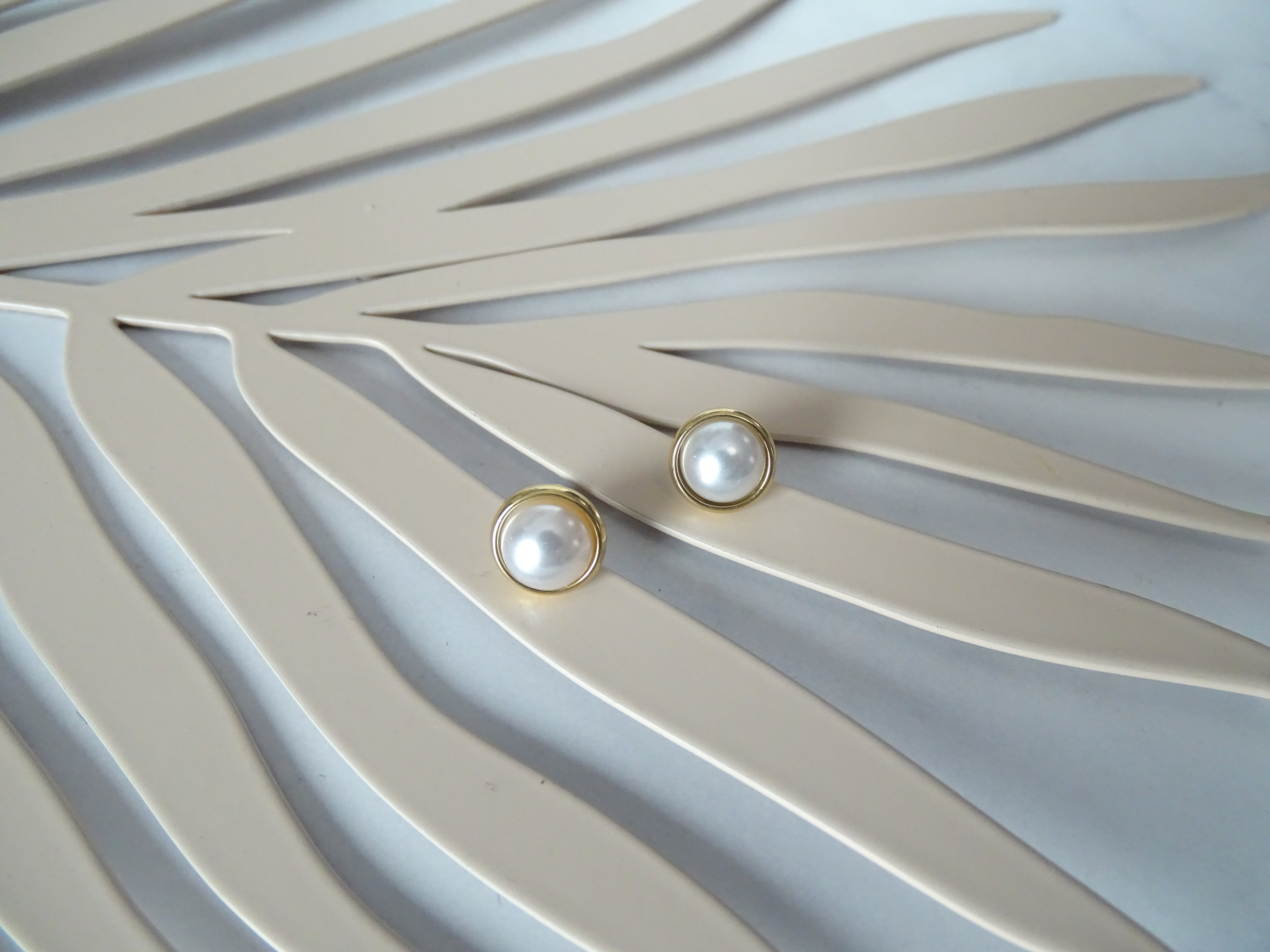 Aretes Acero Inoxidable Media Perla Solitario