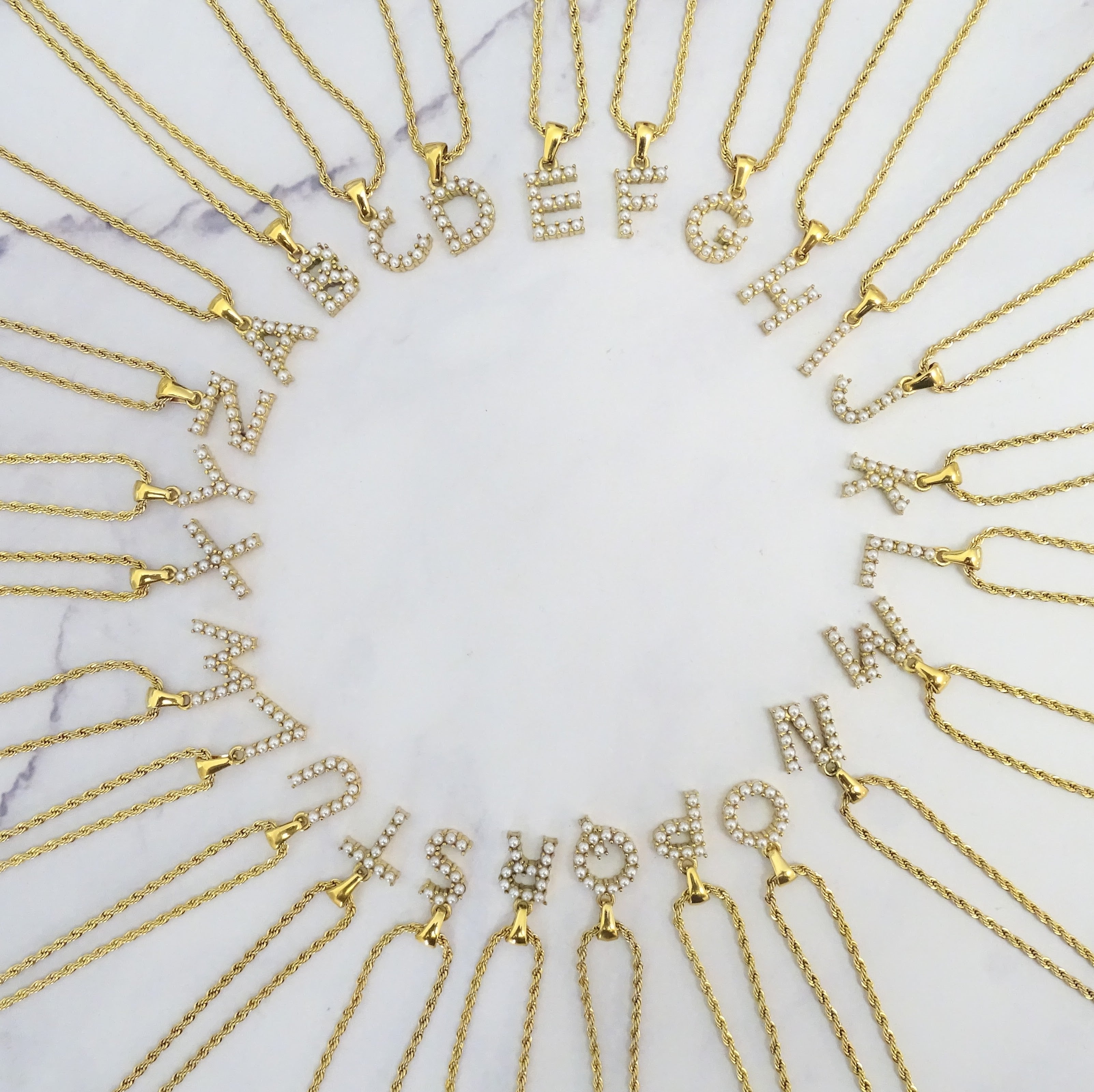 Collar Acero Inoxidable Torsal con Inicial Perla