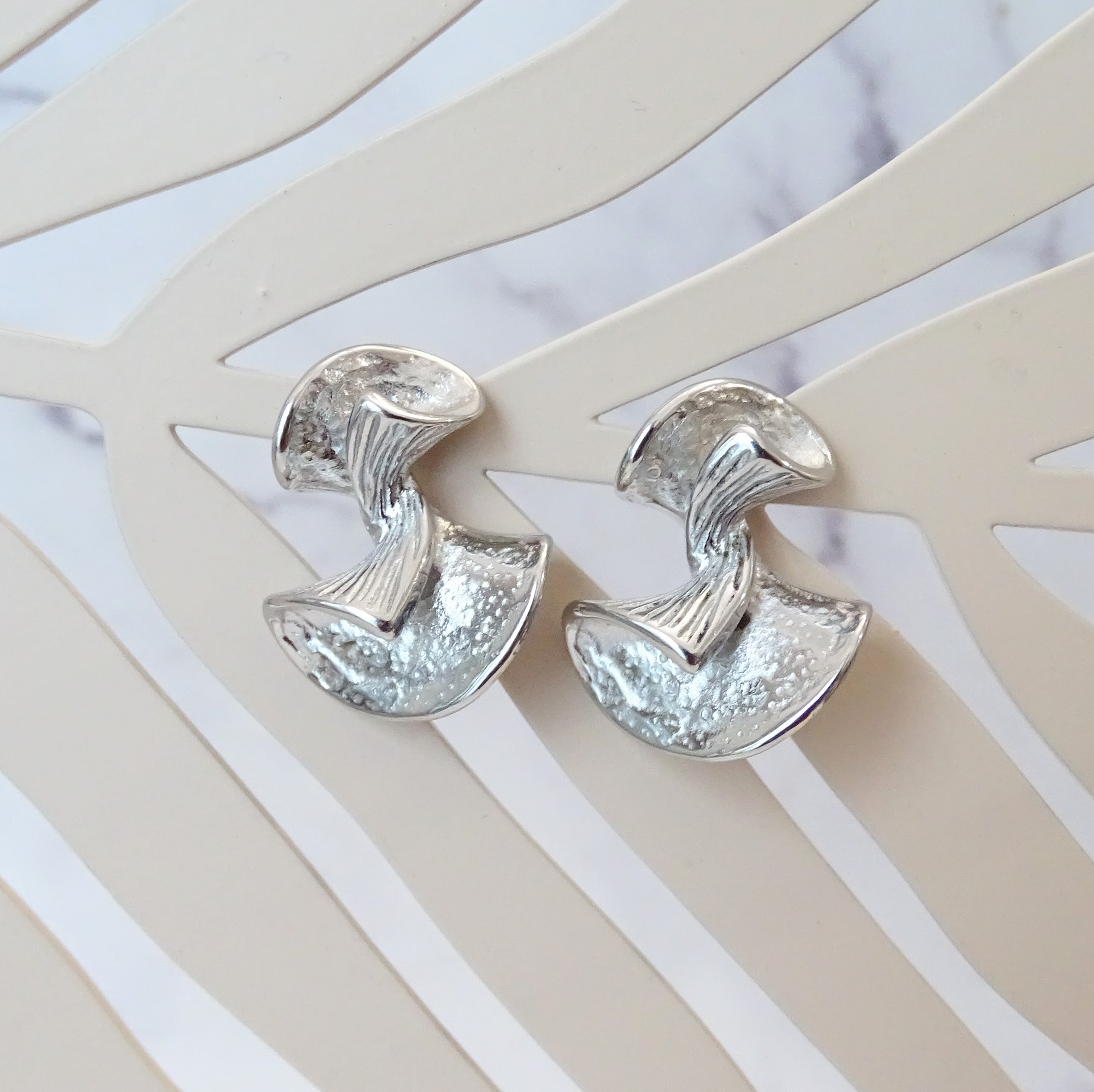 Aretes Acero Inoxidable Torcido