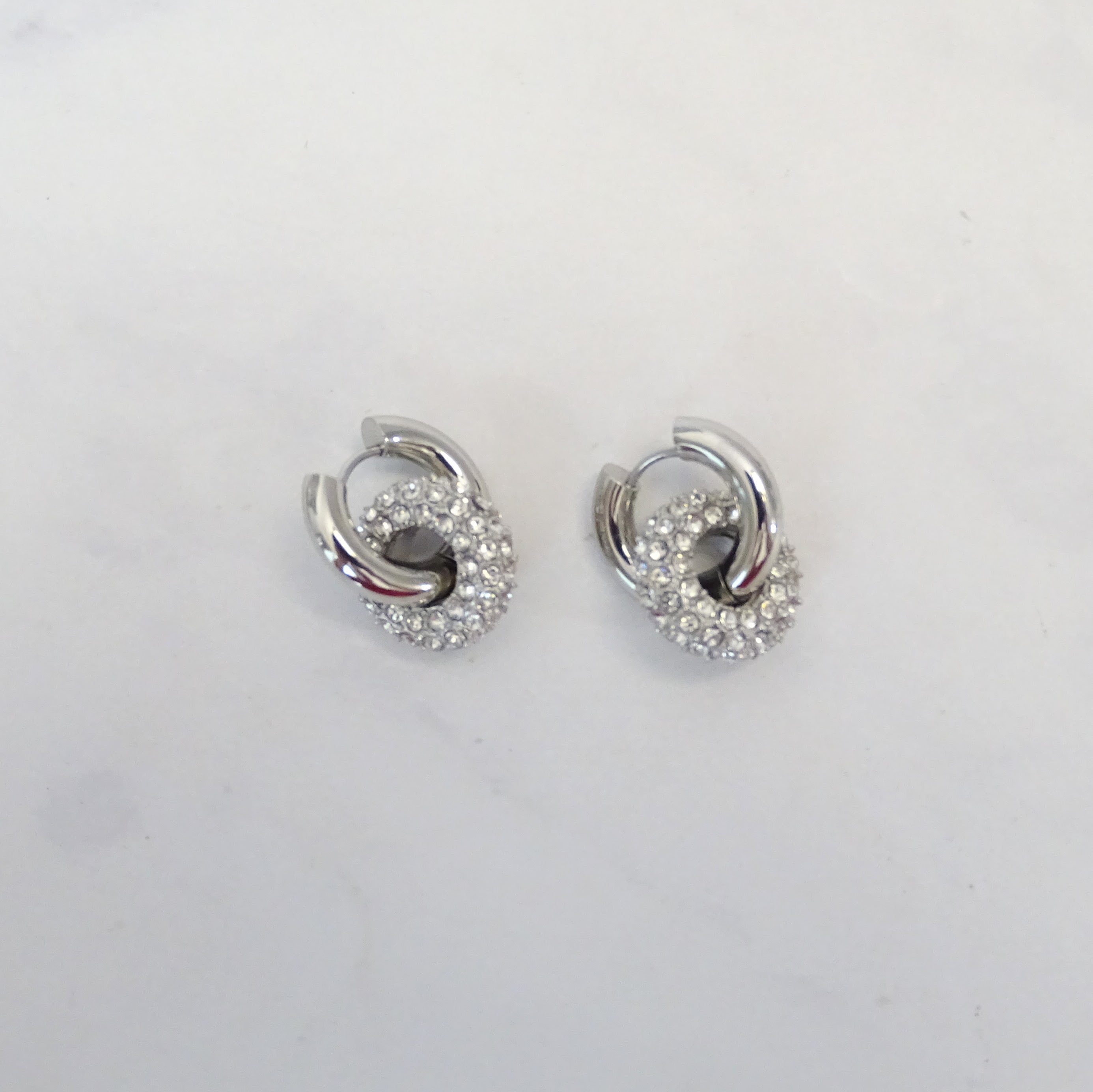 Huggies Acero Inoxidable con Dona Cristales