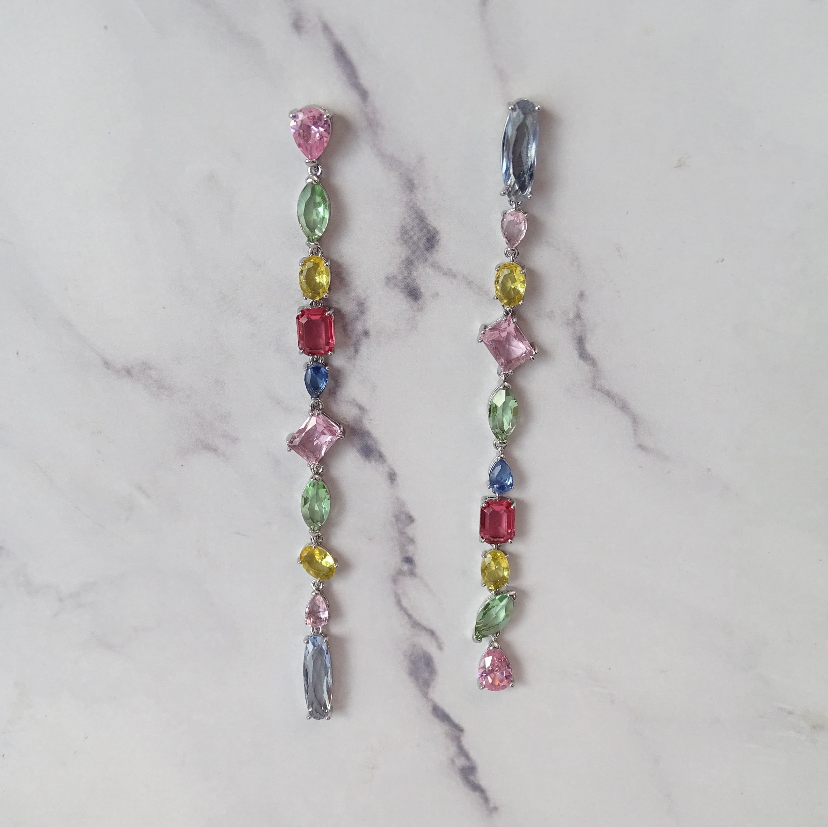 Aretes Baño de Rodio Largos Colores