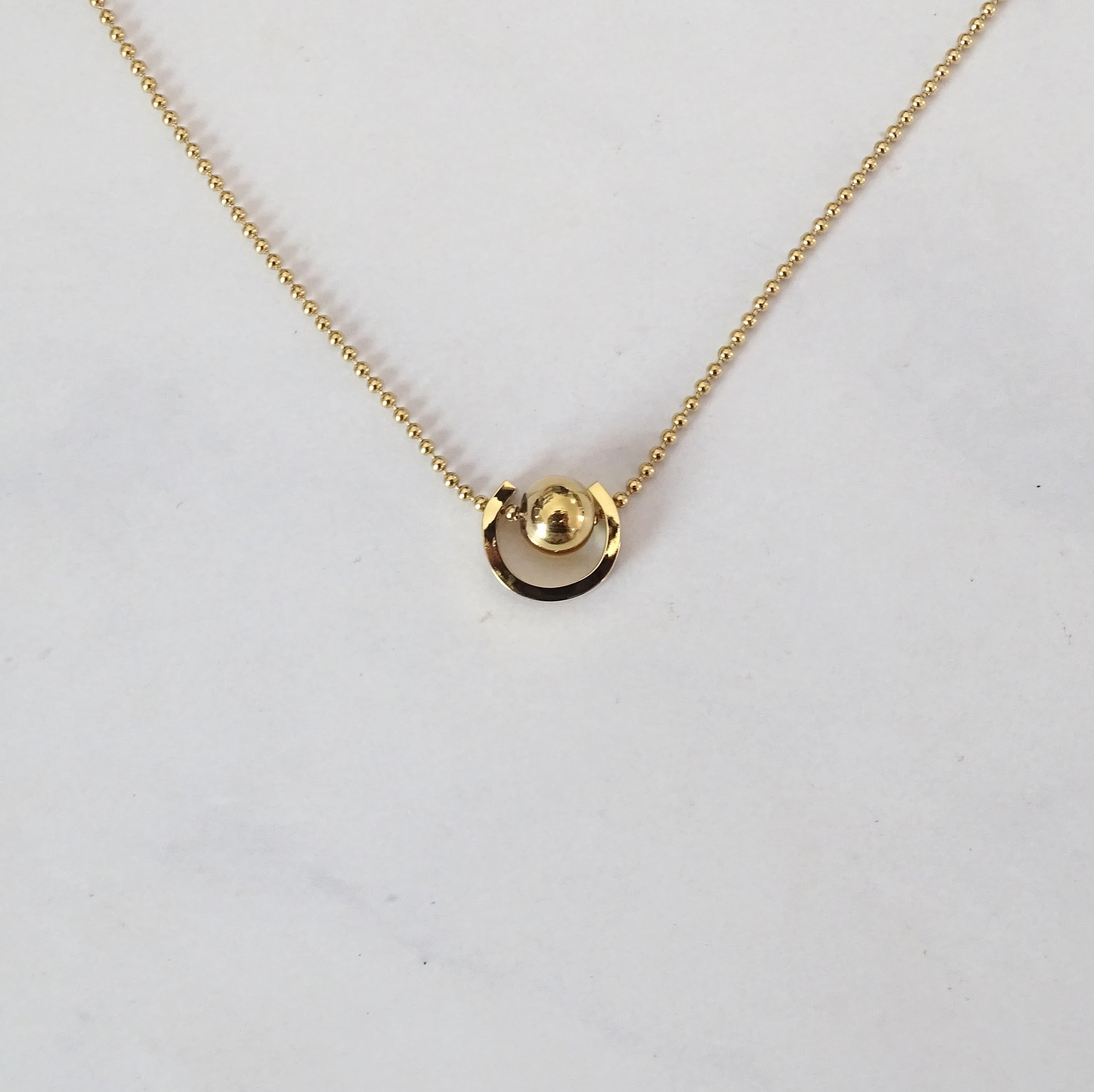 Collar Acero Inoxidable U con Bolita