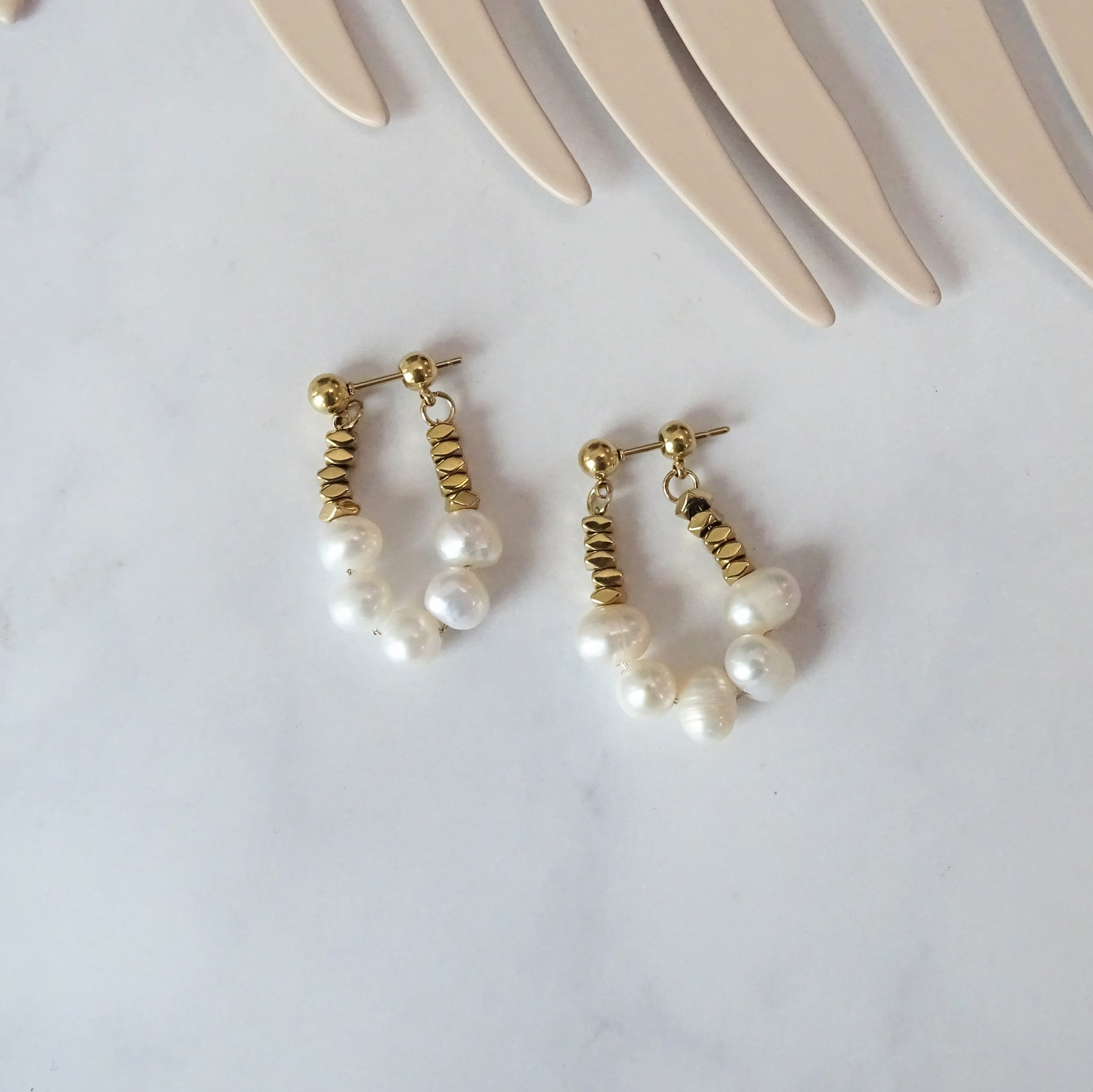 Aretes Acero Inoxidable con Perlas Herradura