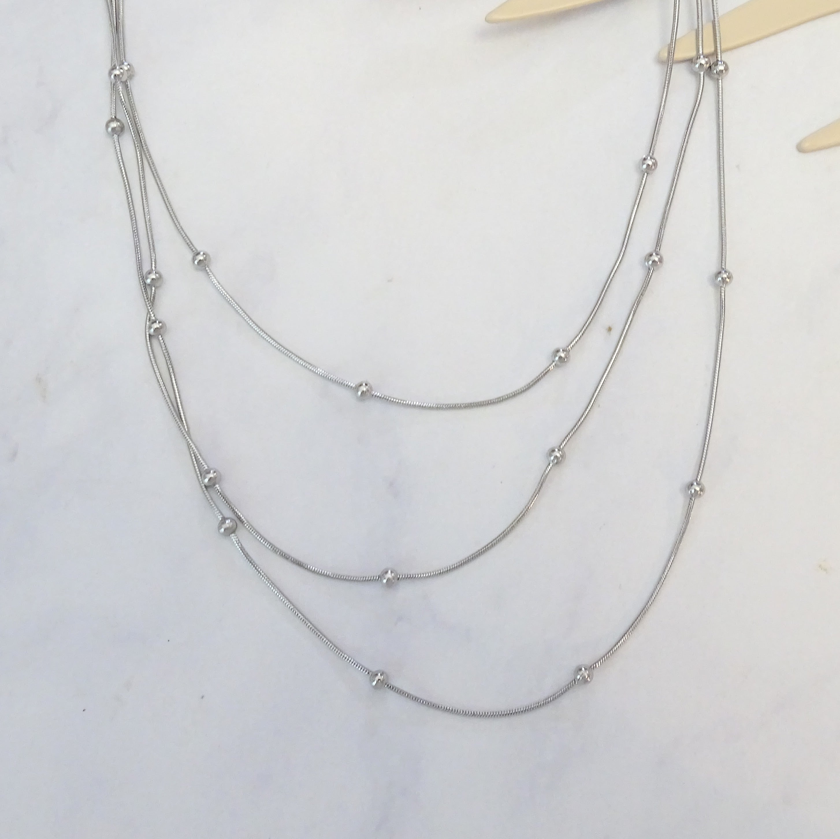 Collar Acero Inoxidable Triple con Bolitas