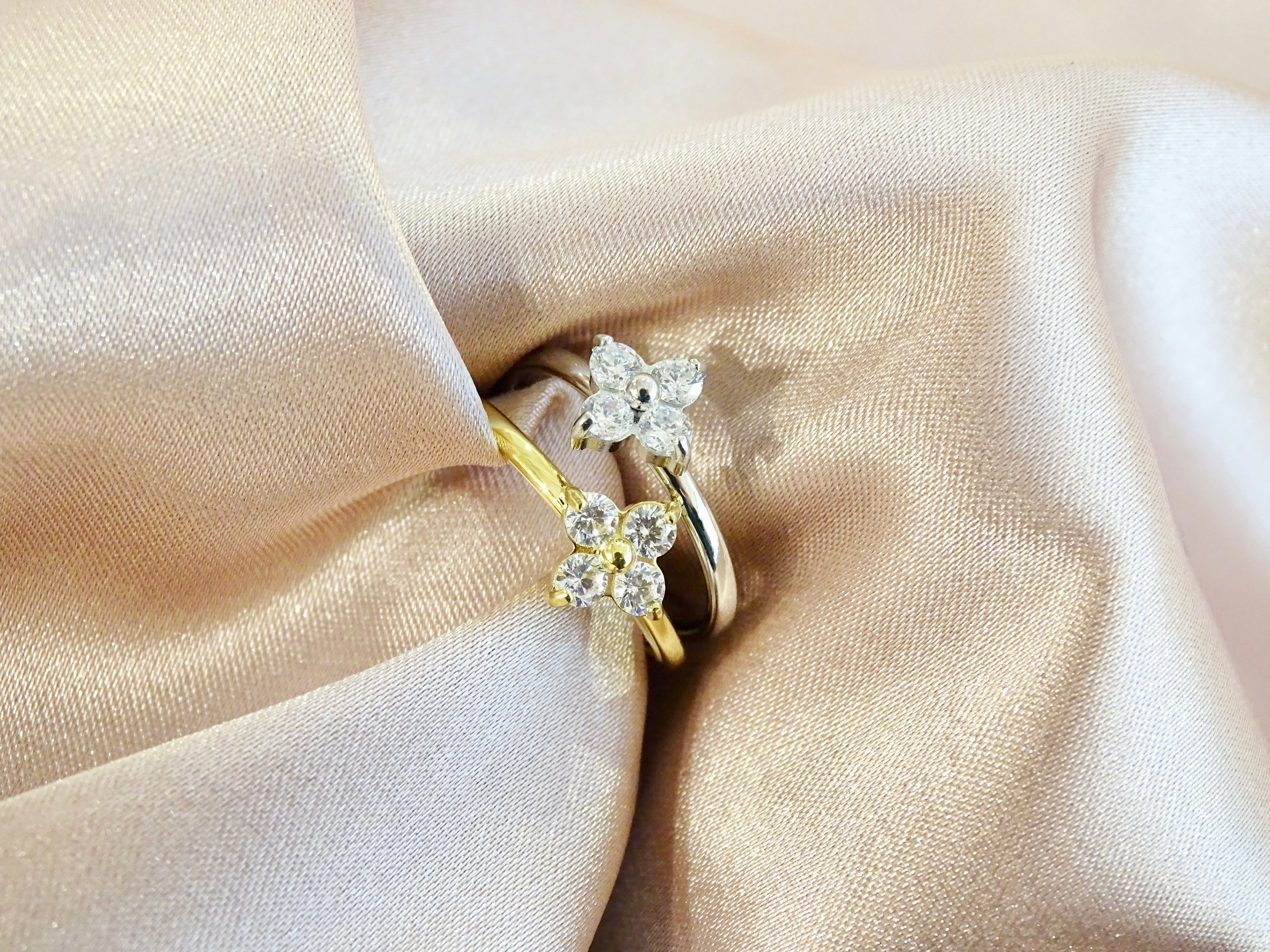 Anillo Acero Inoxidable Flor Ajustable