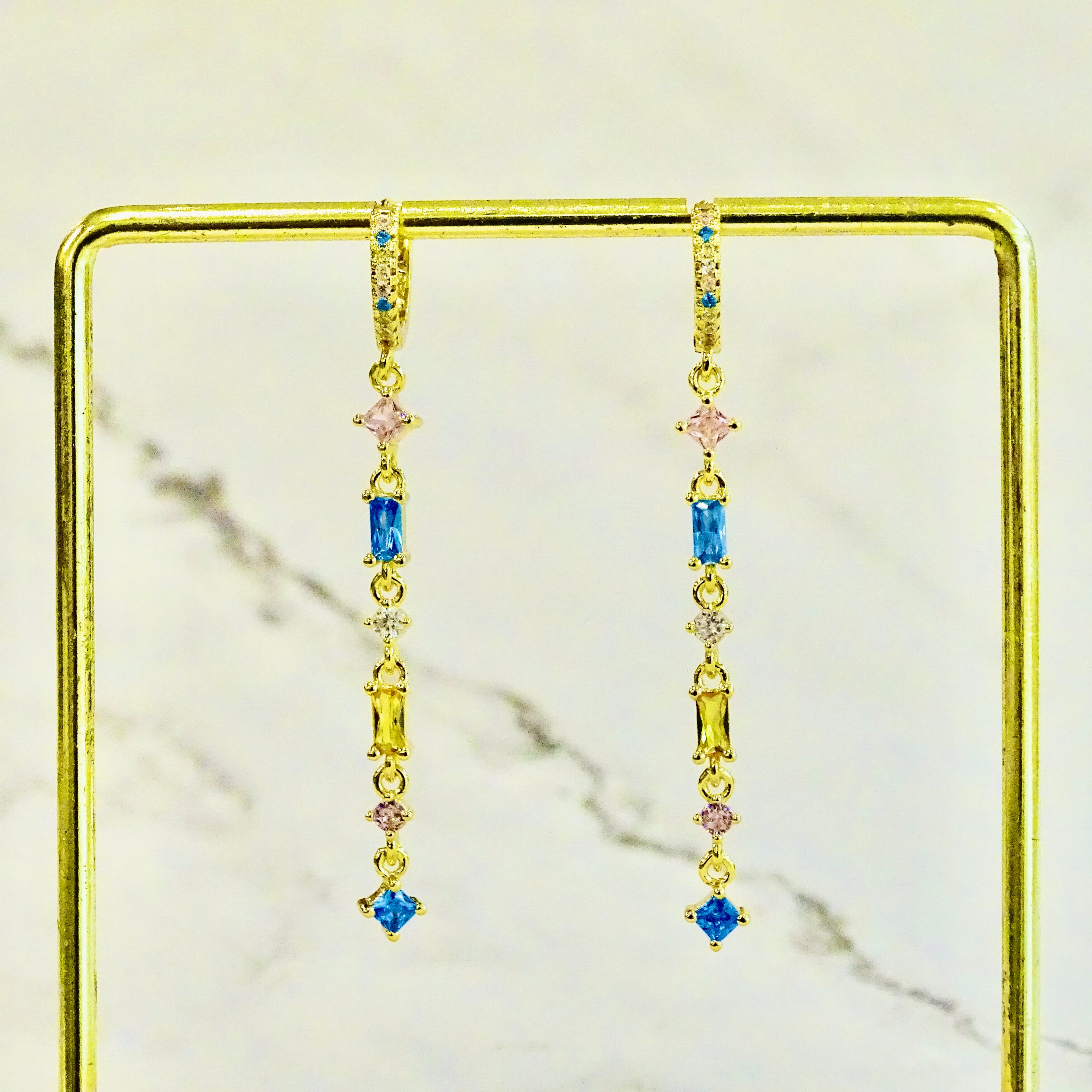 Huggies Plata .925 con Chapa de Oro Largos Colores