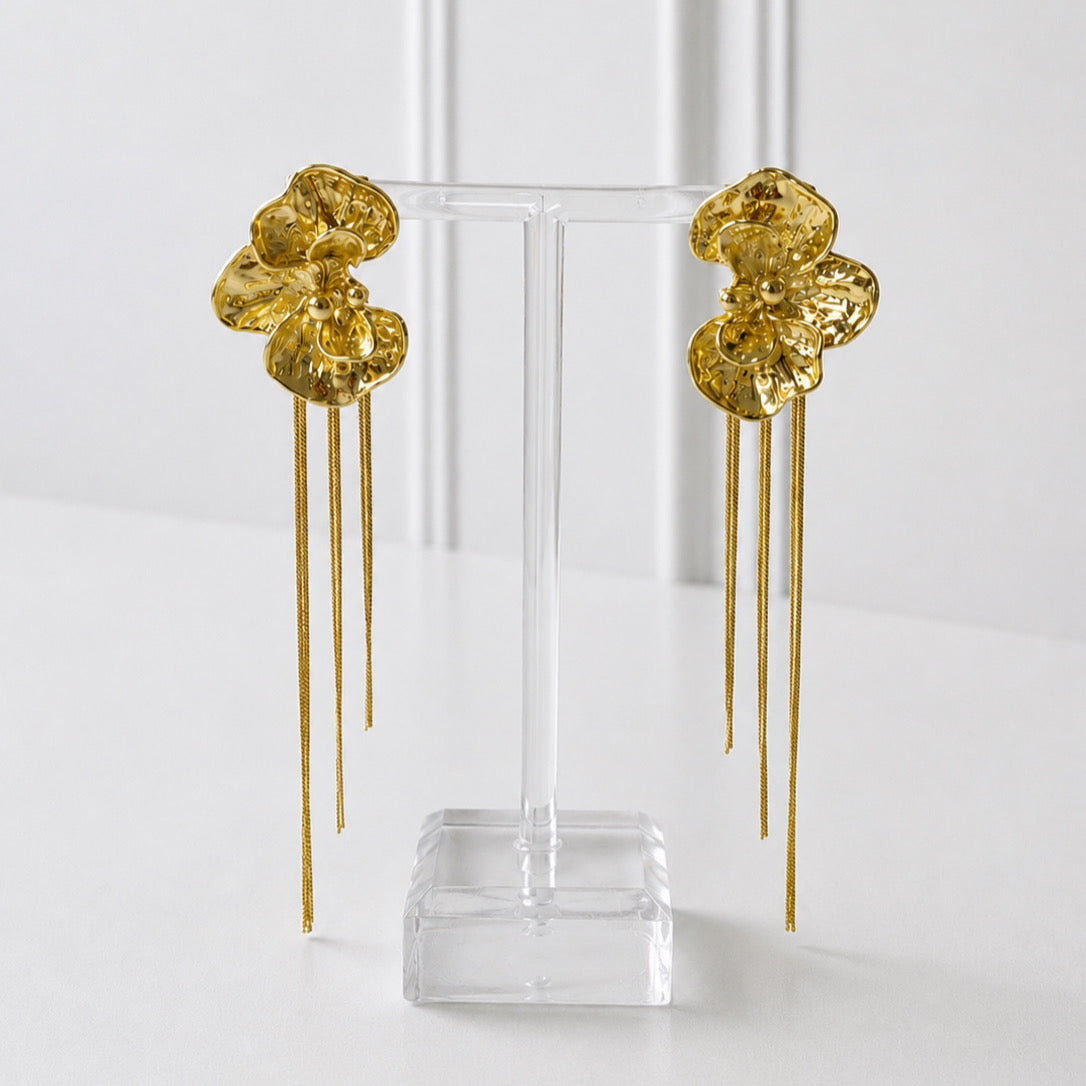 Aretes Acero Inoxidable Flores con textura y 3 cadenas lisas