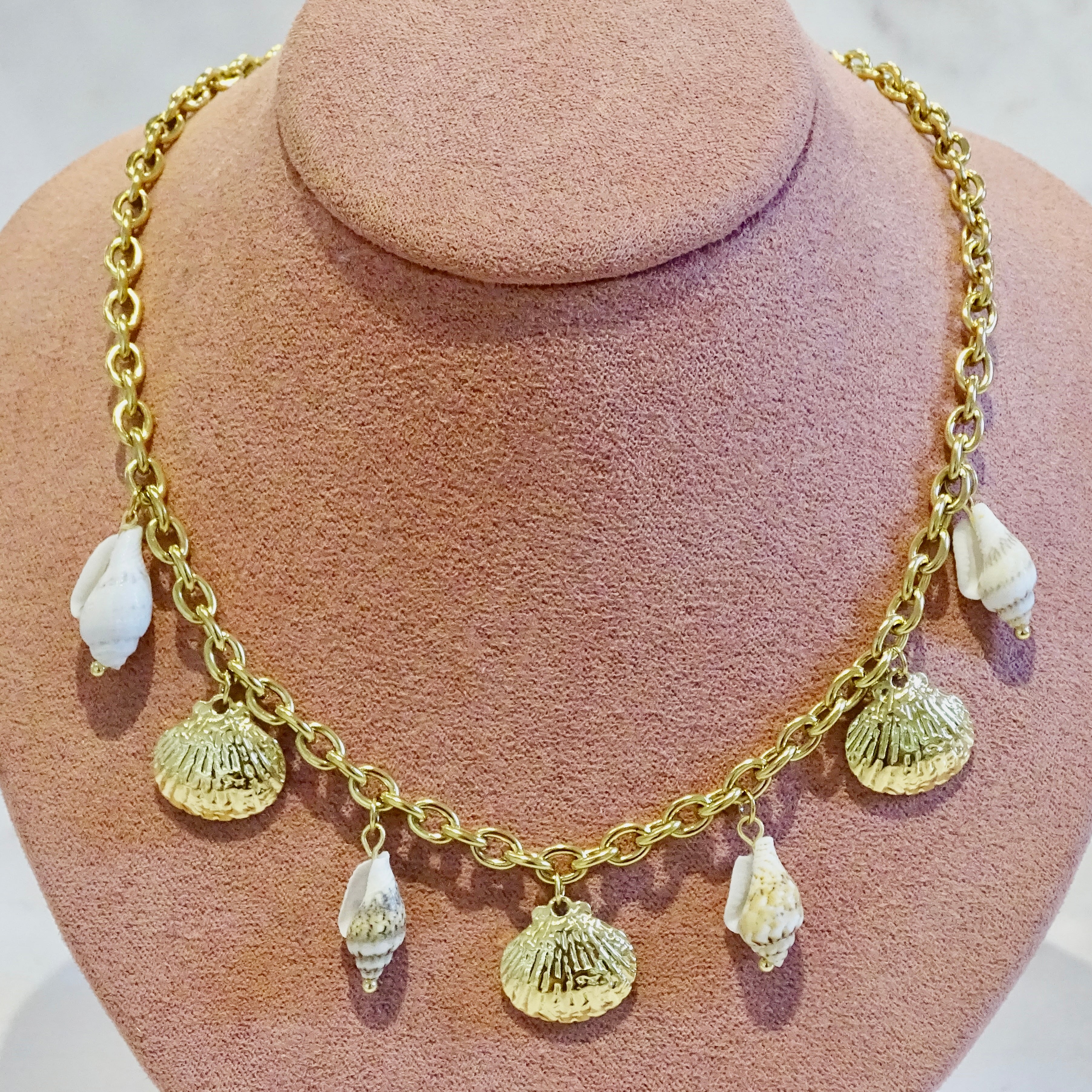 Collar Acero Inoxidable Conchas con Caracolas