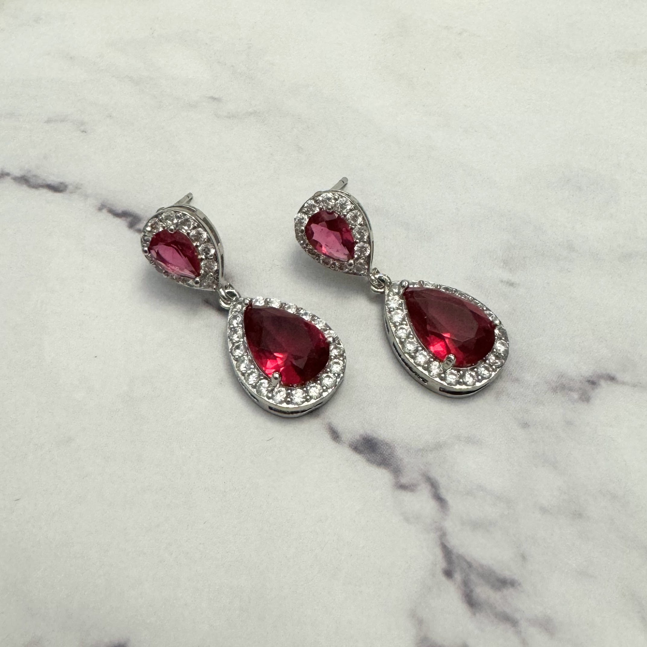 Aretes Alessa Rojo