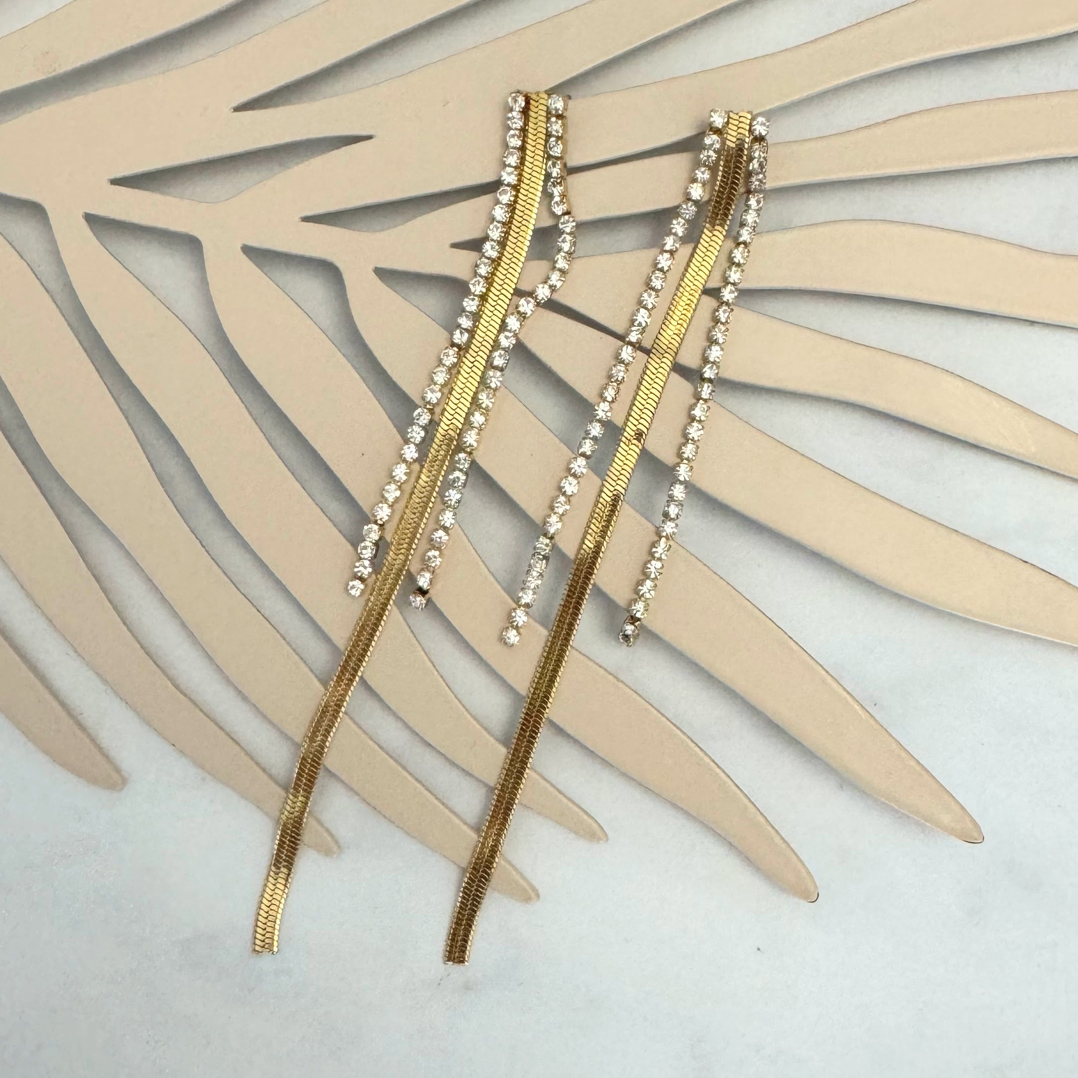 Aretes Acero Inoxidable con Cristales Largos