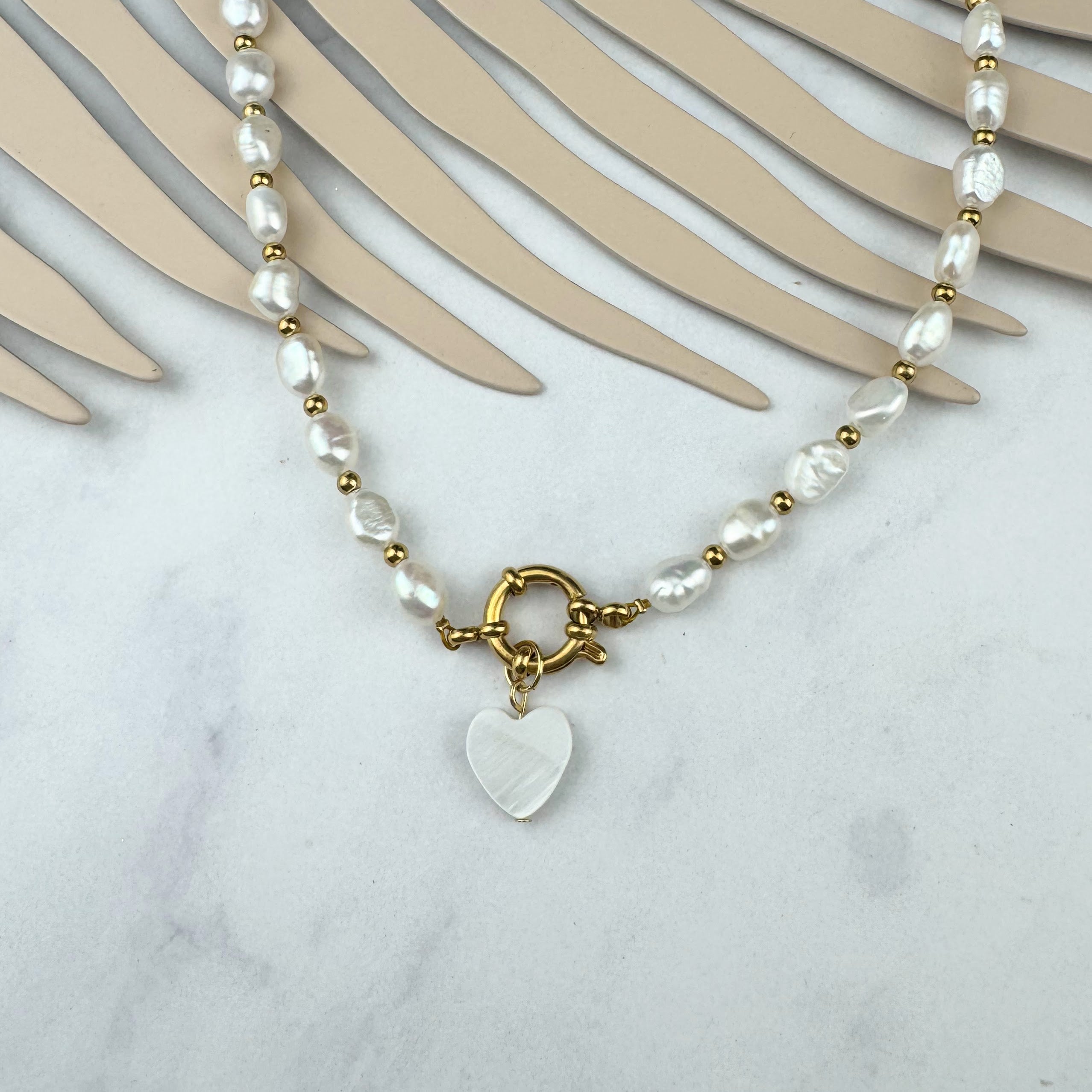 Collar Acero Inoxidable con Perla Natural y Corazon