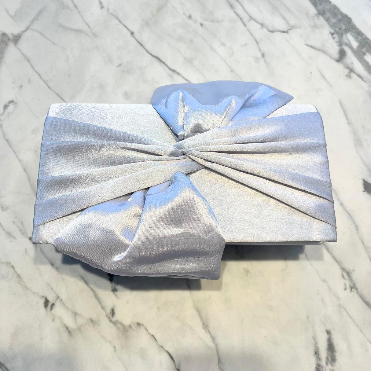 Bolsa Plateada con Moño