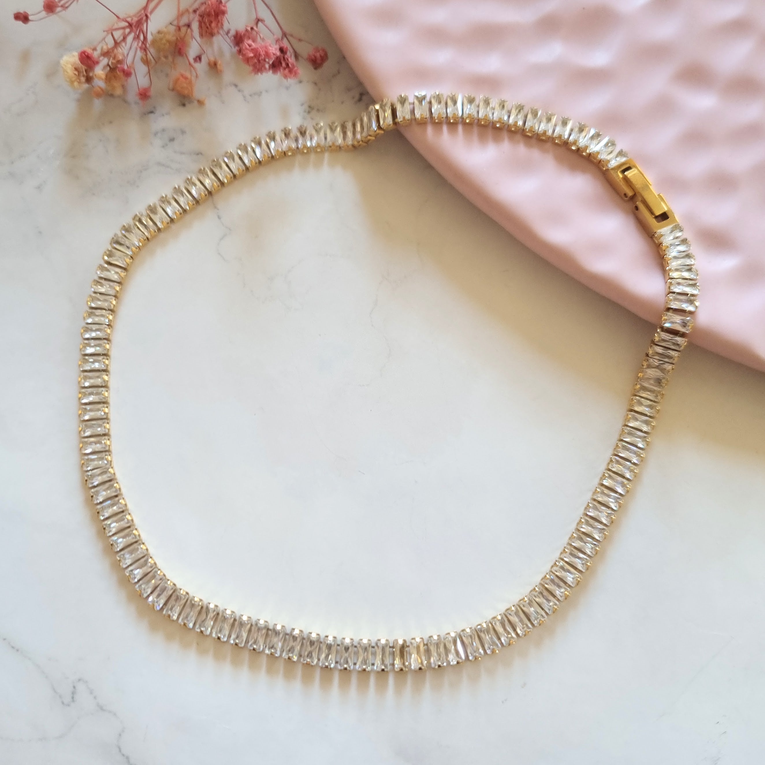 Choker Dorado Acero Baguette