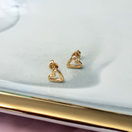 Aretes Chapa de Oro Corazon Silueta