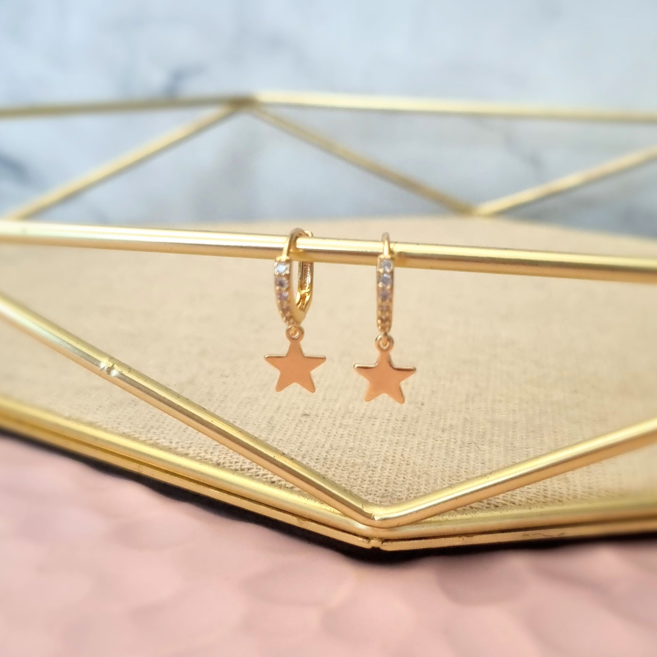 Aretes Chapa de Oro Estrellas