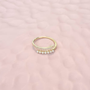 Anillo Chapa de Oro Perlas y Zirconia Ajustable