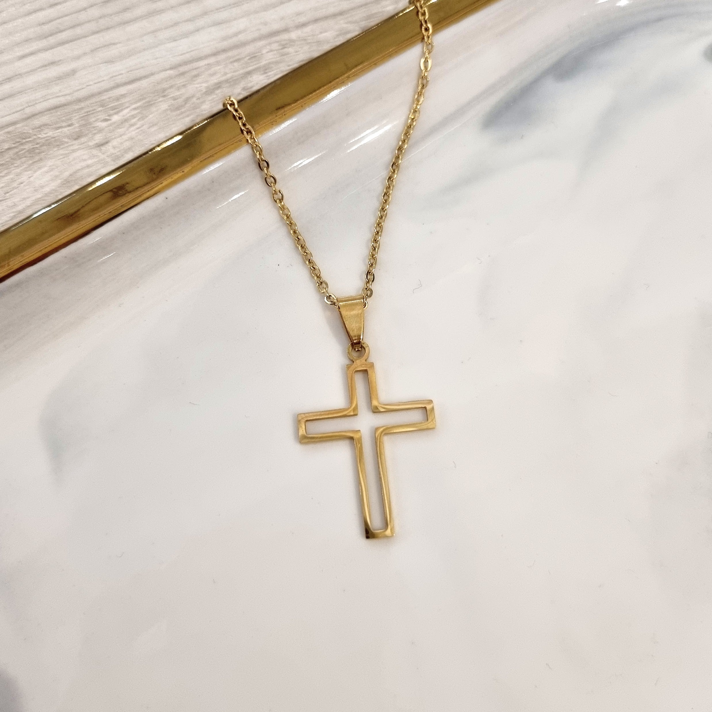 Collar Acero Cruz Hueca