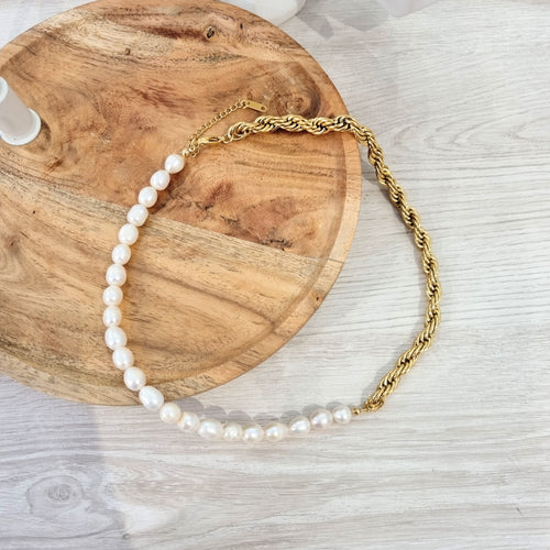 Collar Acero Inox Chapado en Oro Perlas Torsal