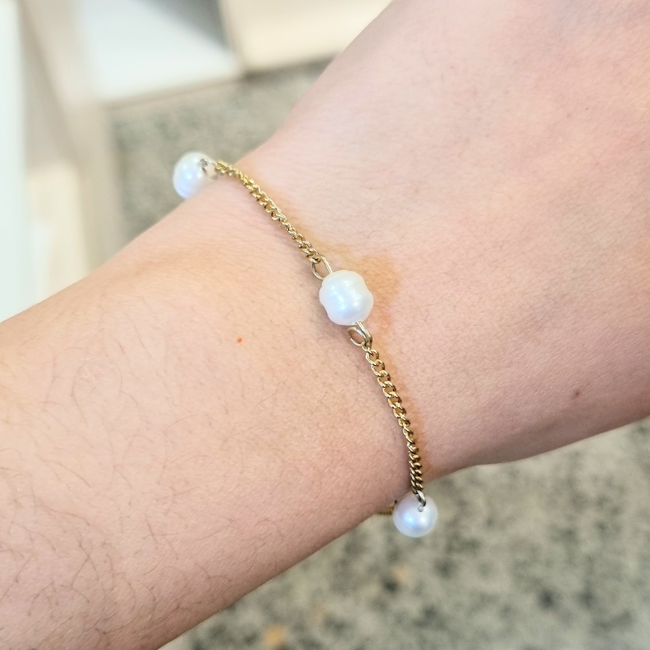 Pulsera Chapa de Oro 4 Perlas