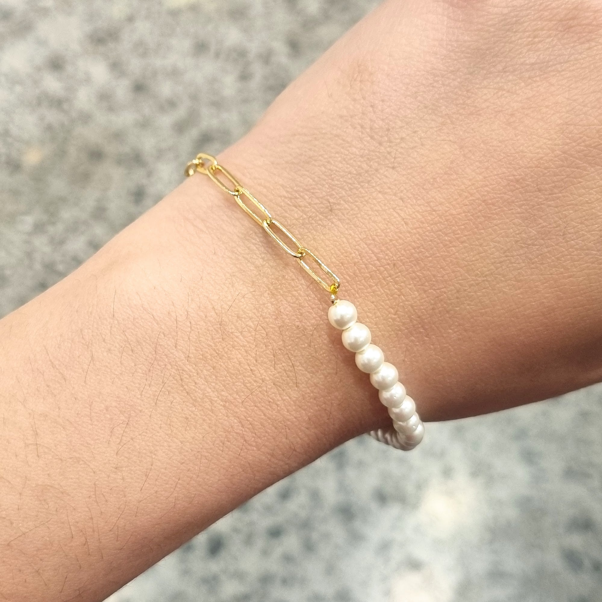 Pulsera Chapa de Oro con Perla Cristal y Eslabon