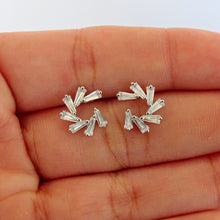 Cargar imagen en el visor de la galería, Aretes Plateados Baguettes Plata .925