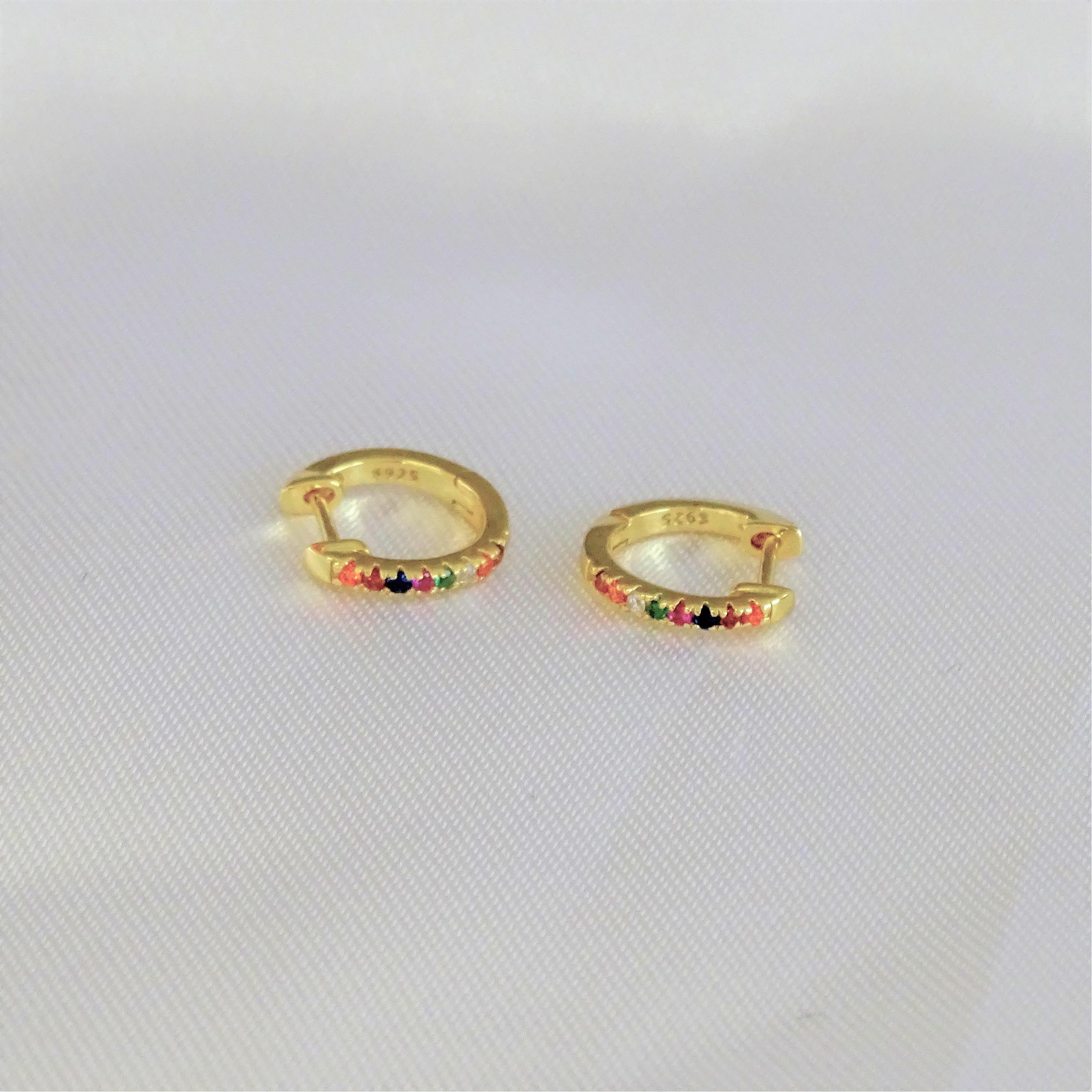 Huggies Dorados Multicolor Plata .925