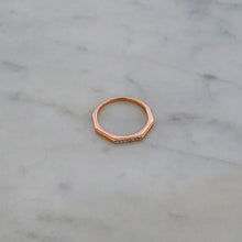 Cargar imagen en el visor de la galería, Anillo Oro Rosa Geometrico Plata .925
