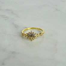Cargar imagen en el visor de la galería, Anillo Dorado Estrella Chapa de Oro