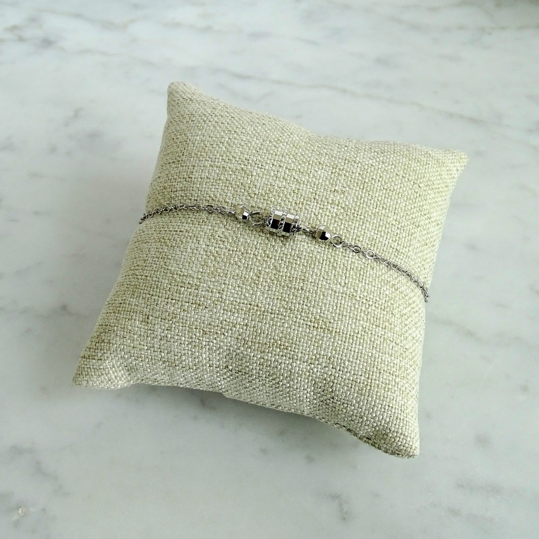 Pulsera Plateada Chapa de Oro