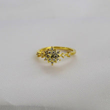 Cargar imagen en el visor de la galería, Anillo Dorado Estrella Chapa de Oro