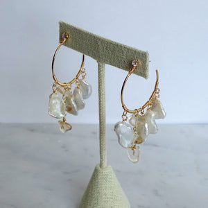 Aretes Dorados con Perlas Chapa de Oro