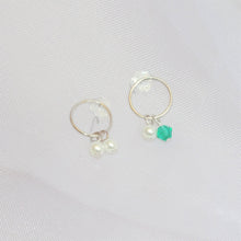 Cargar imagen en el visor de la galería, Aretes Plata con Verde