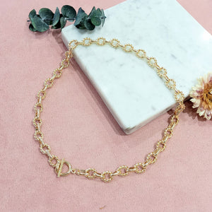 Collar Chapa de Oro 24K Cadena Torcida